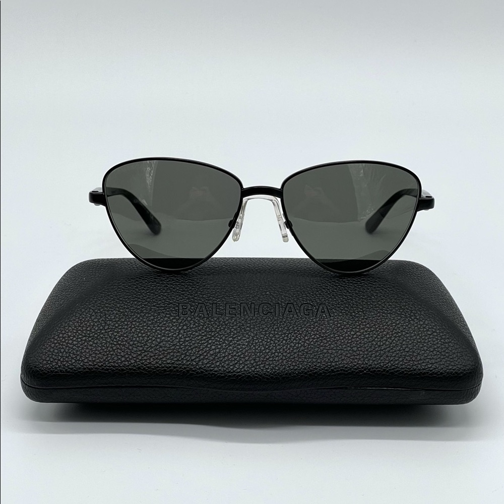 NEW BALENCIAGA BB0011S 001 BALCK SUNGLASSES - Picture 6 of 15
